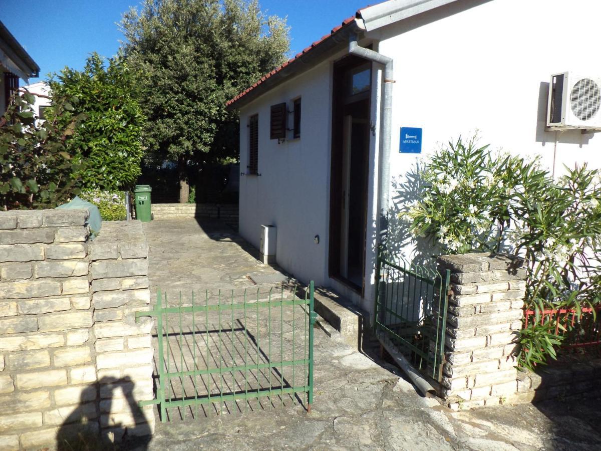 Apartment Blanka Petrcane Exterior photo